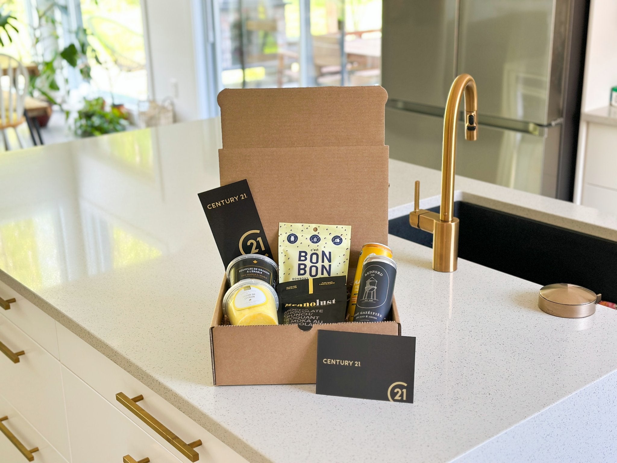 boite cadeau nouvelle maison courtier immobilier hypothécaire century 21