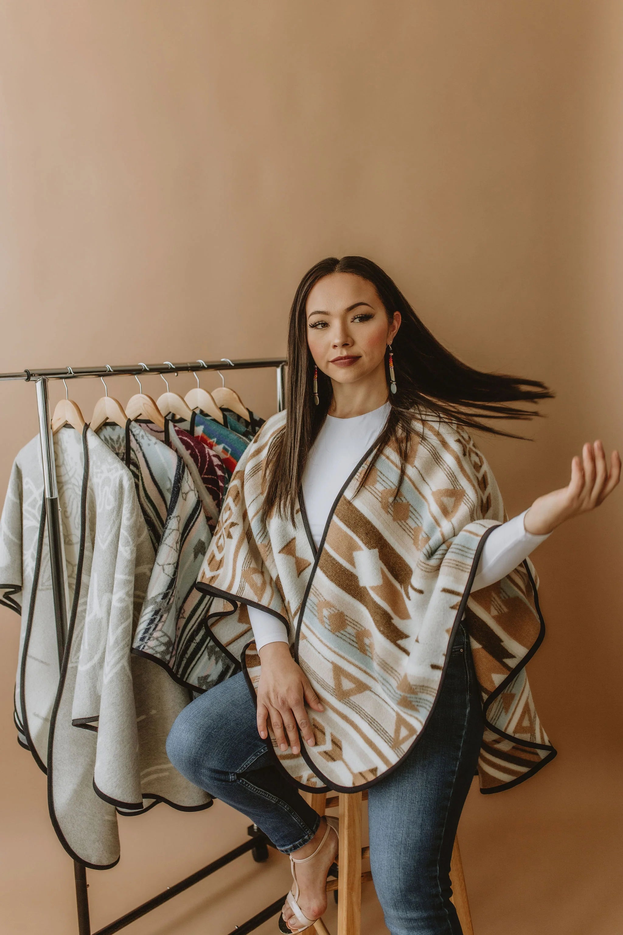 Châle écoresponsable réversible Sand de MINI TIPI