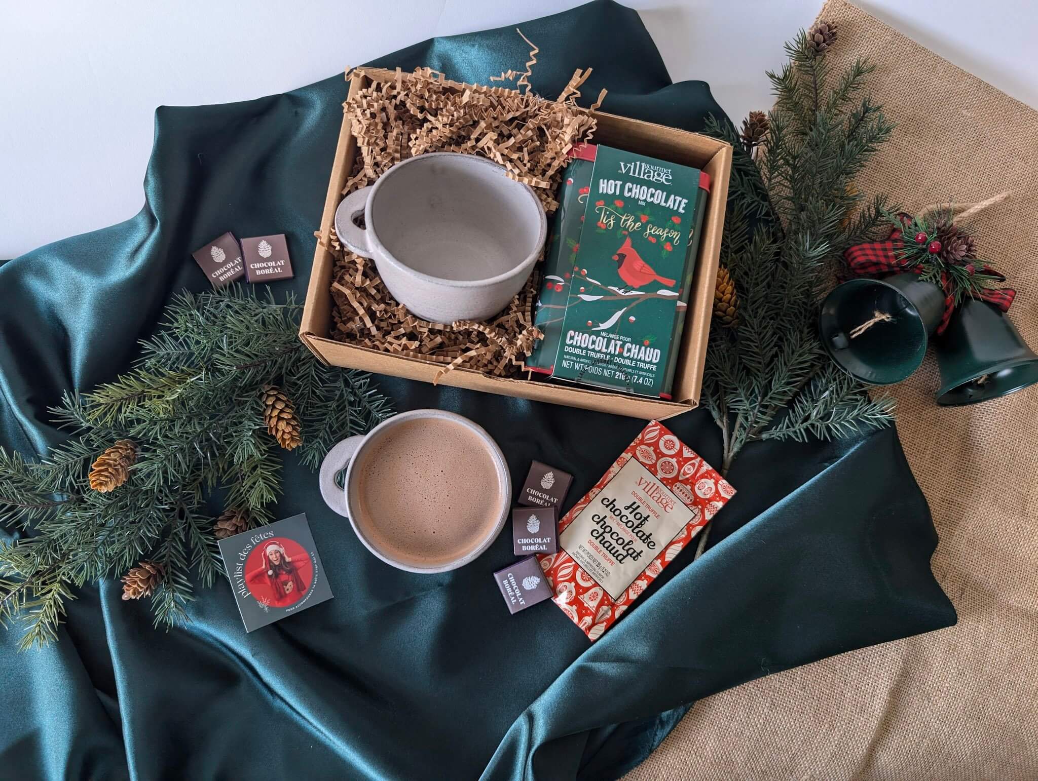boite cadeau chocolat chaud et tasse faite a la main